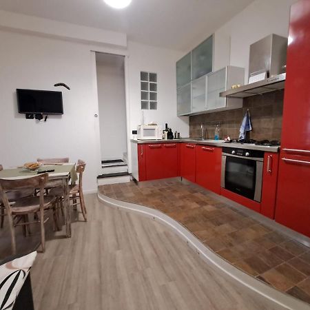 Appartamento In Centro سافونا المظهر الخارجي الصورة