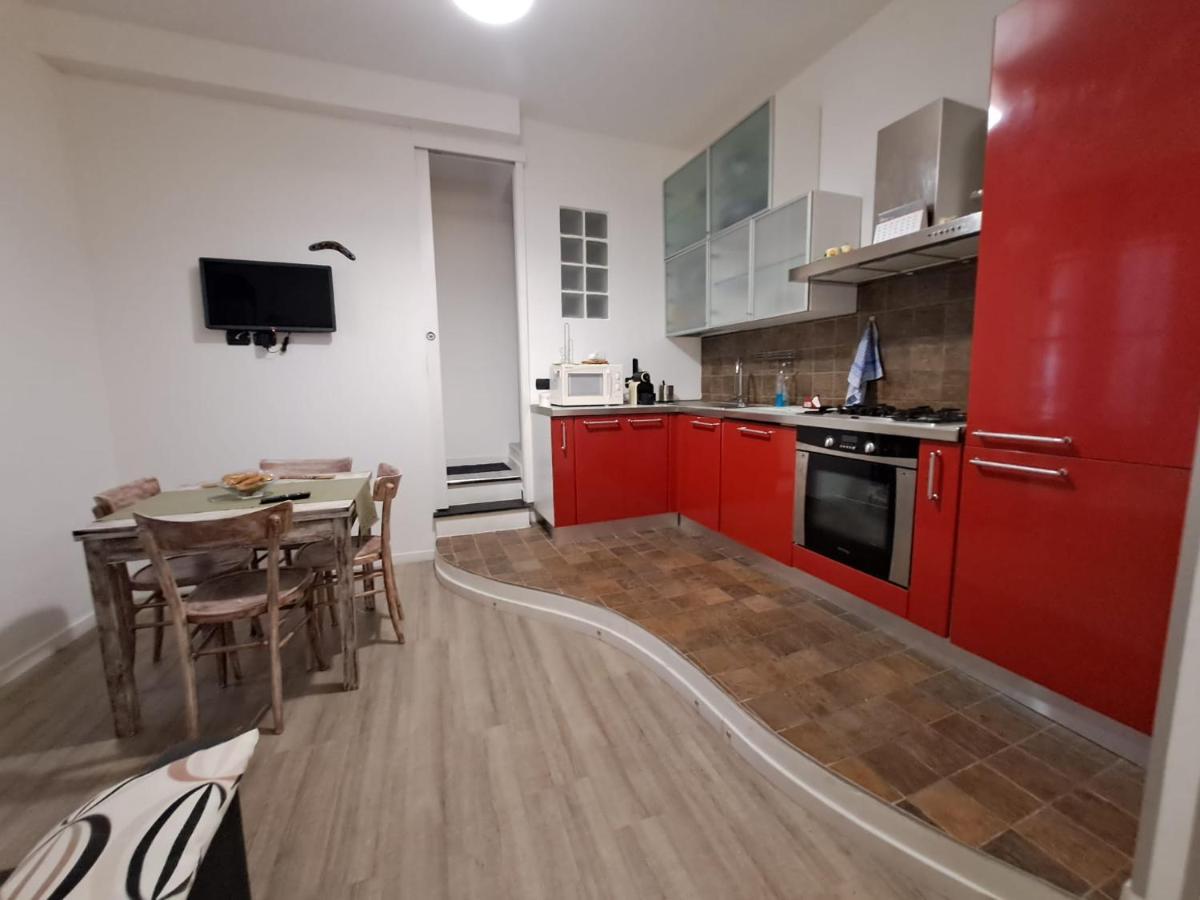 Appartamento In Centro سافونا المظهر الخارجي الصورة