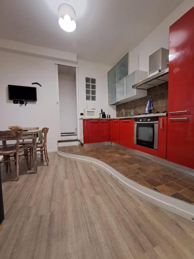 Appartamento In Centro سافونا المظهر الخارجي الصورة